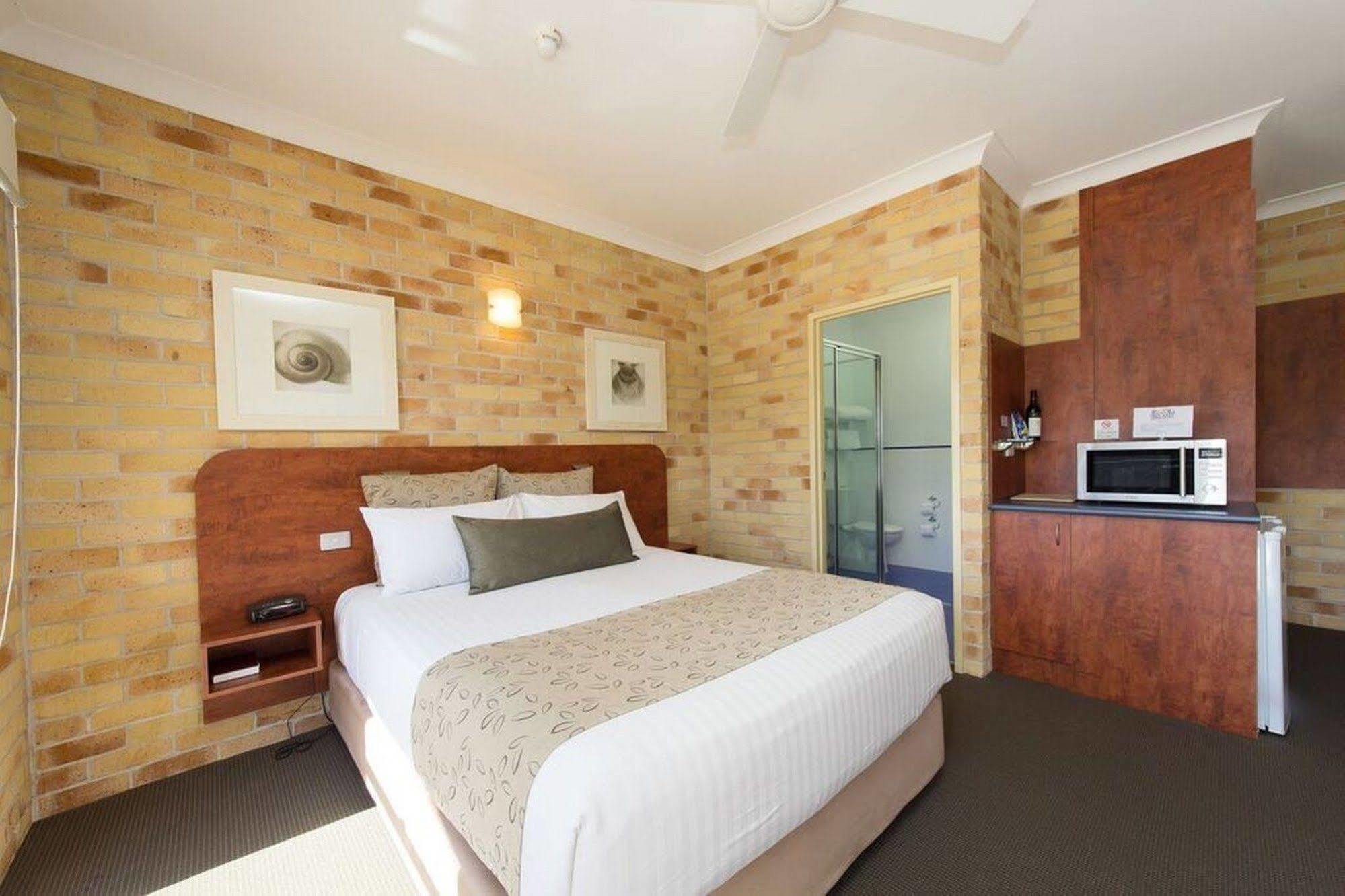 Yamba Beach Motel Екстериор снимка