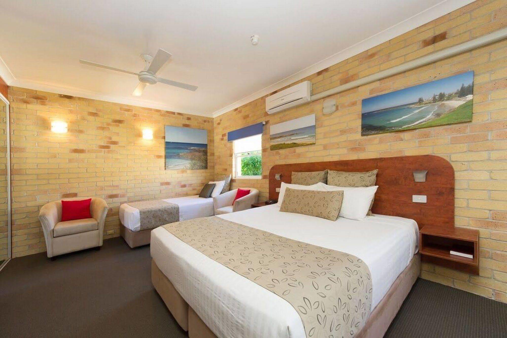Yamba Beach Motel Екстериор снимка