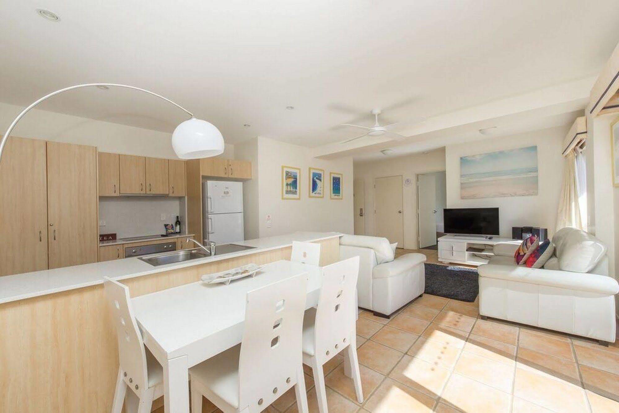 Yamba Beach Motel Екстериор снимка